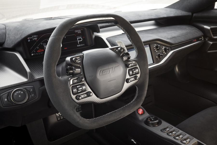 Торпедо Ford GT Carbon Series 2018 года  (фото 7 из 11)